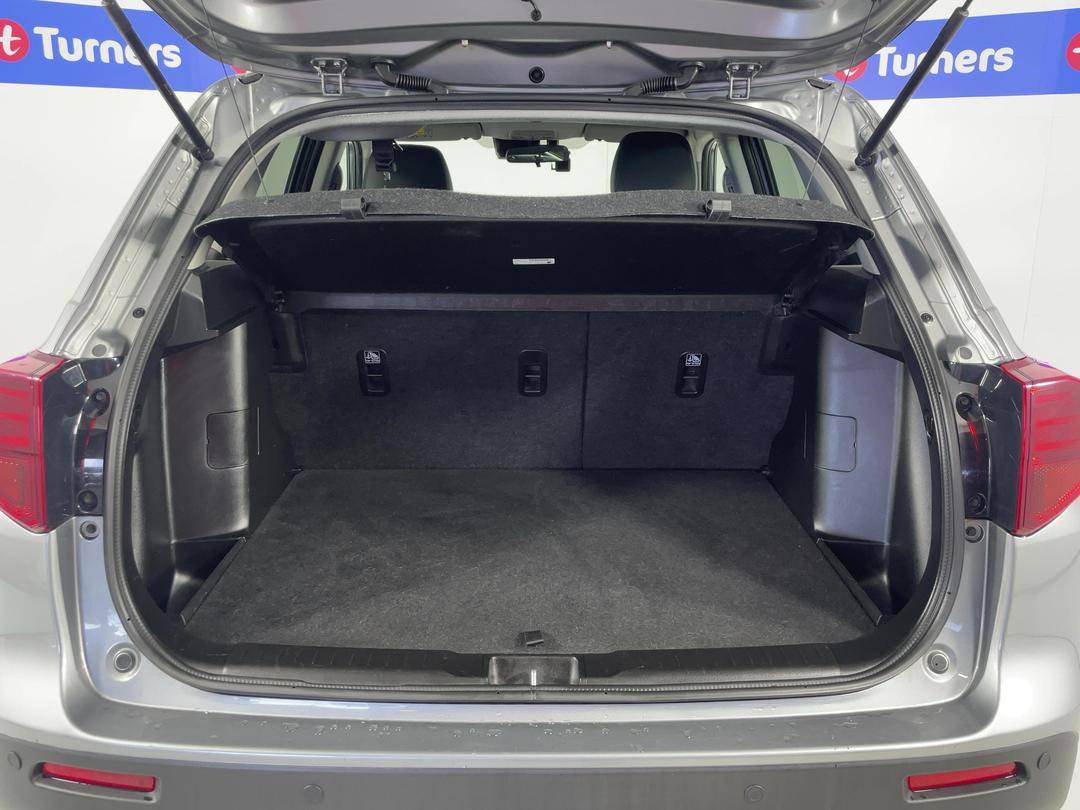 Photo '14' of Suzuki Vitara