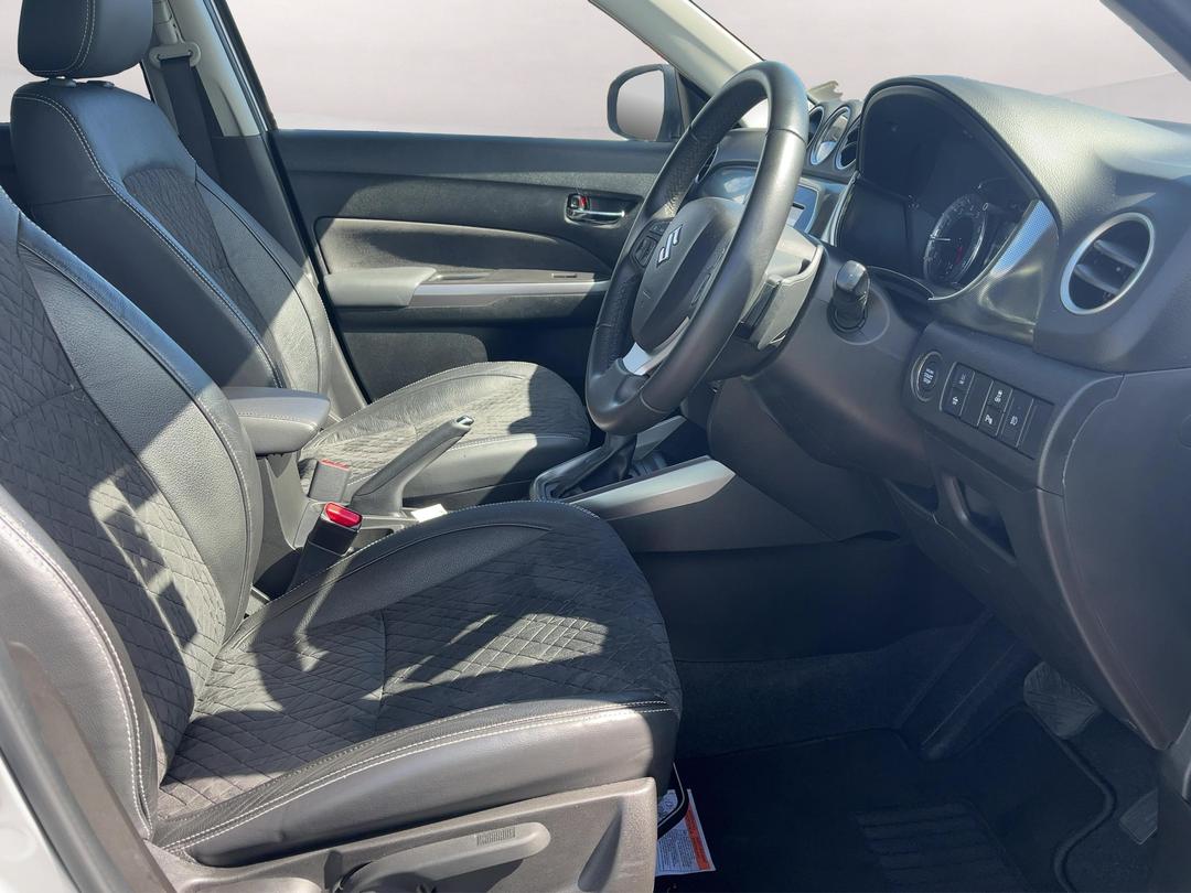 Photo '16' of Suzuki Vitara