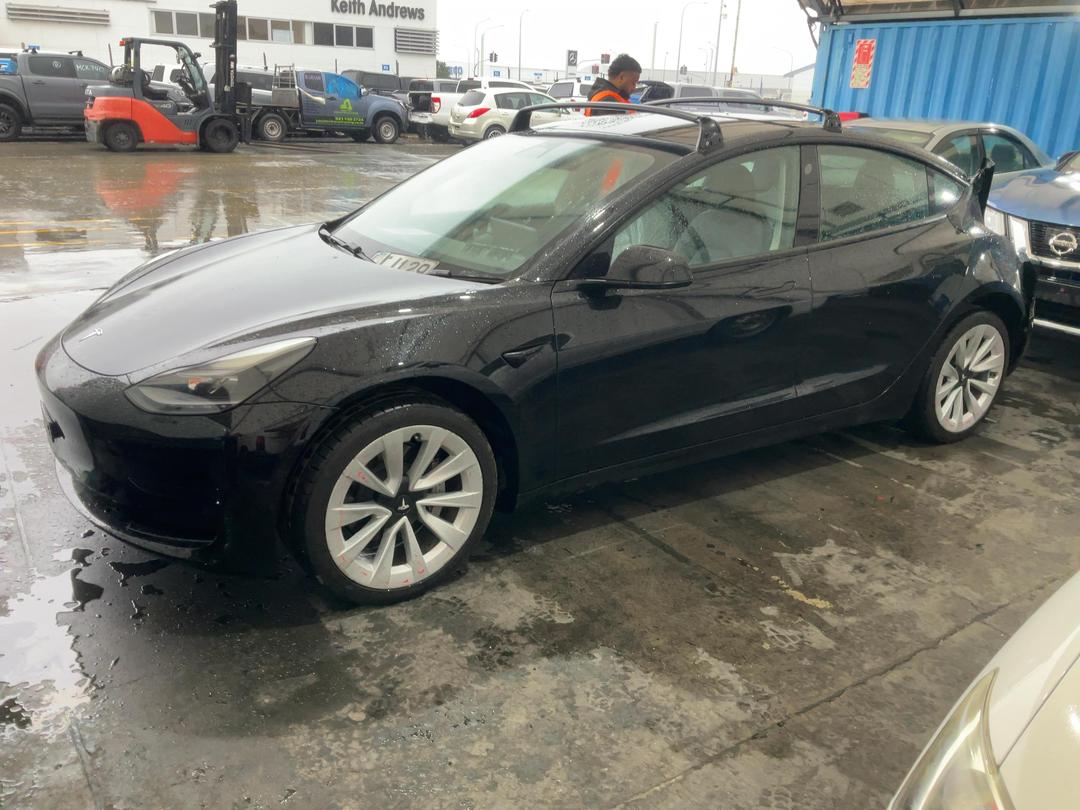 Photo '5' of Tesla Model 3 Standard Range Plus
