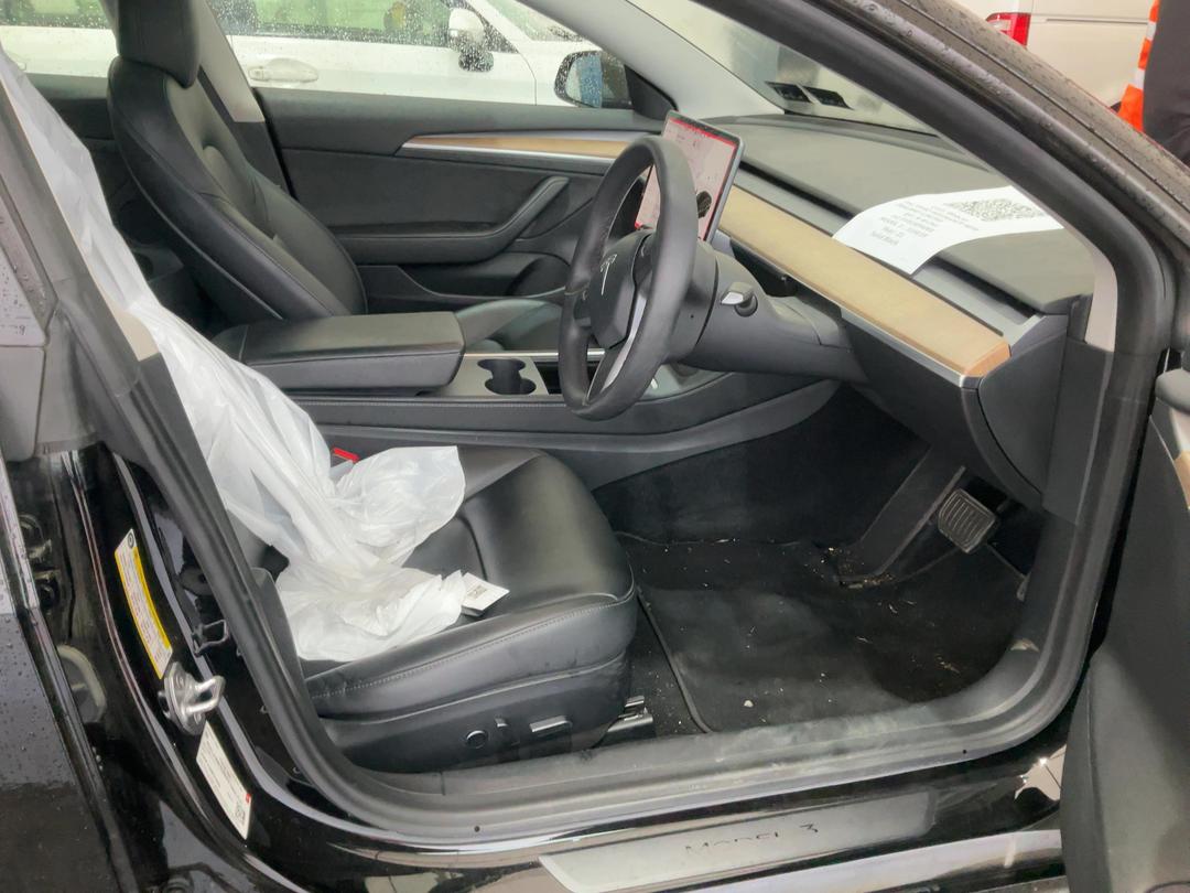 Photo '16' of Tesla Model 3 Standard Range Plus