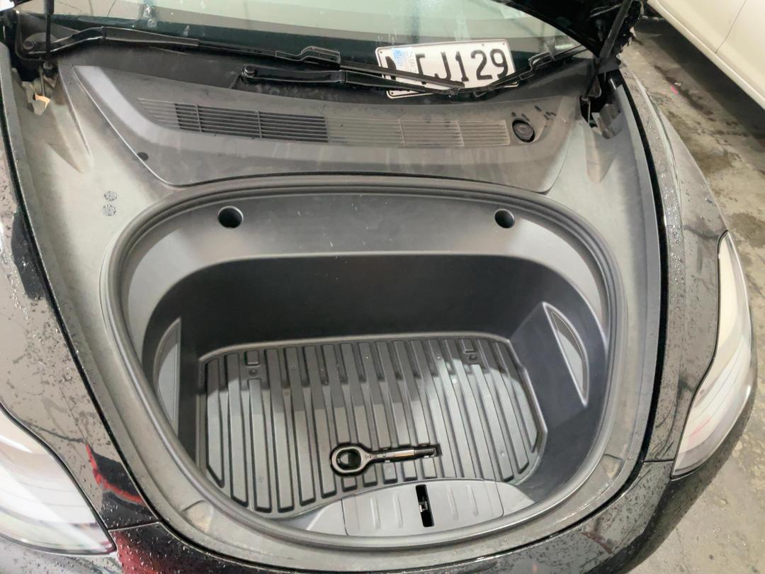 Photo '20' of Tesla Model 3 Standard Range Plus