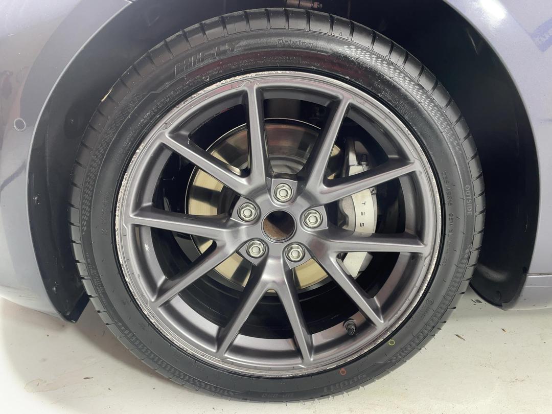 Photo '10' of Tesla Model 3