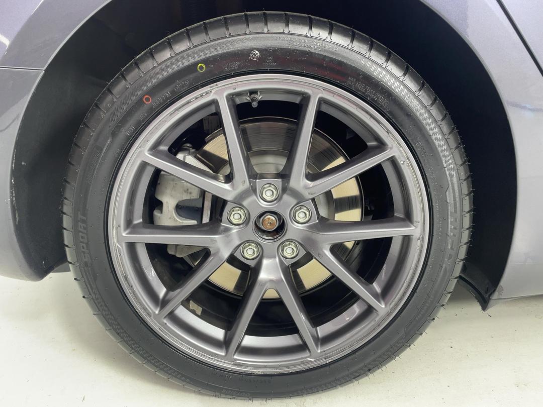 Photo '12' of Tesla Model 3