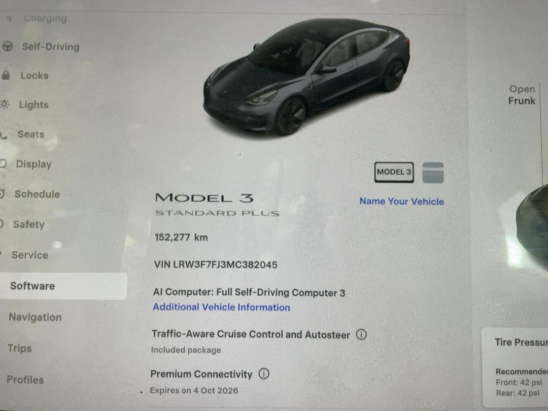 Photo '21' of Tesla Model 3