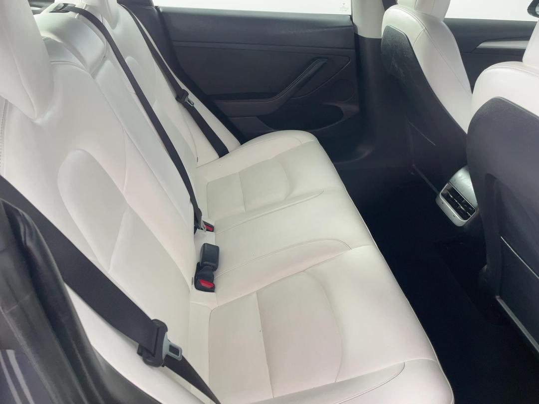 Photo '20' of Tesla Model 3