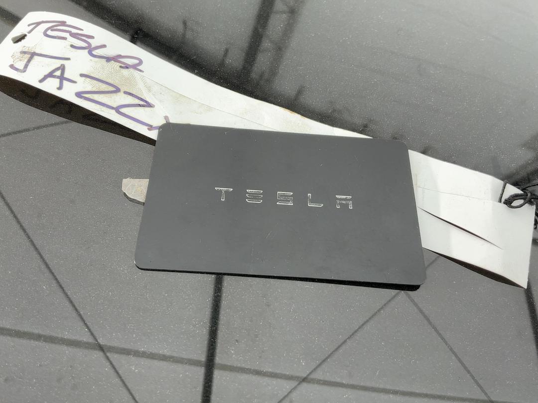 Photo '13' of Tesla Model 3 Standard Range Plus Photo '13' of Tesla Model 3 Standard Range Plus