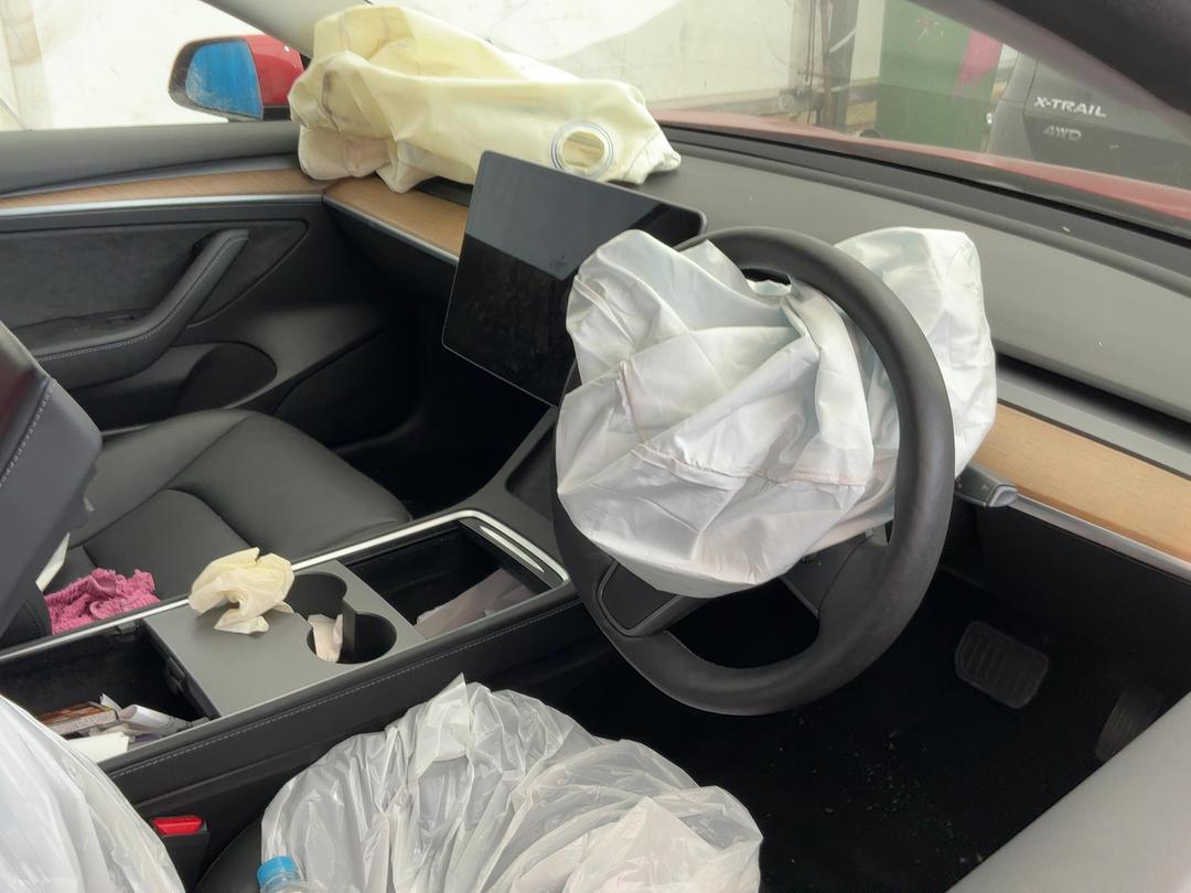 Photo '14' of Tesla Model 3 Standard Range Plus Photo '14' of Tesla Model 3 Standard Range Plus