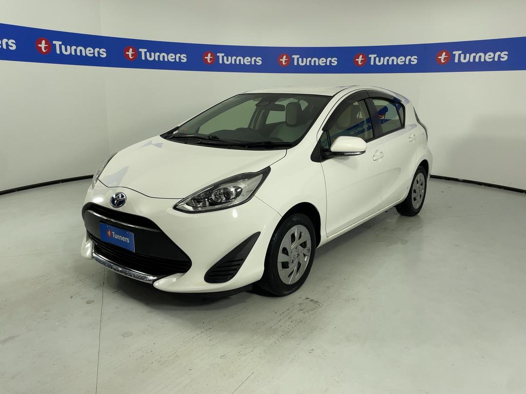 Photo '4' of Toyota Aqua