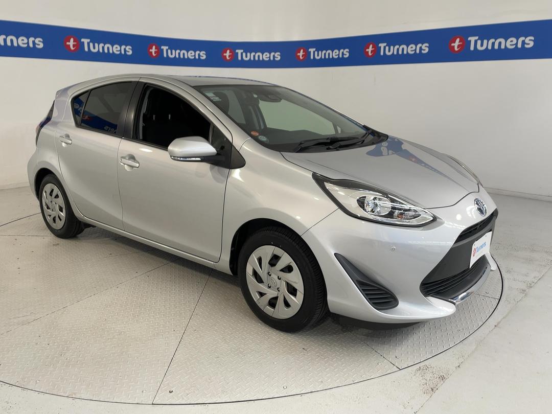 Photo '1' of Toyota Aqua
