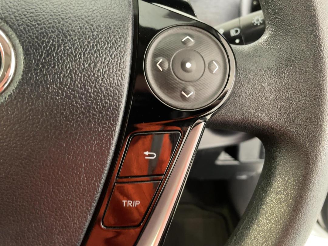 Photo '25' of Toyota Aqua