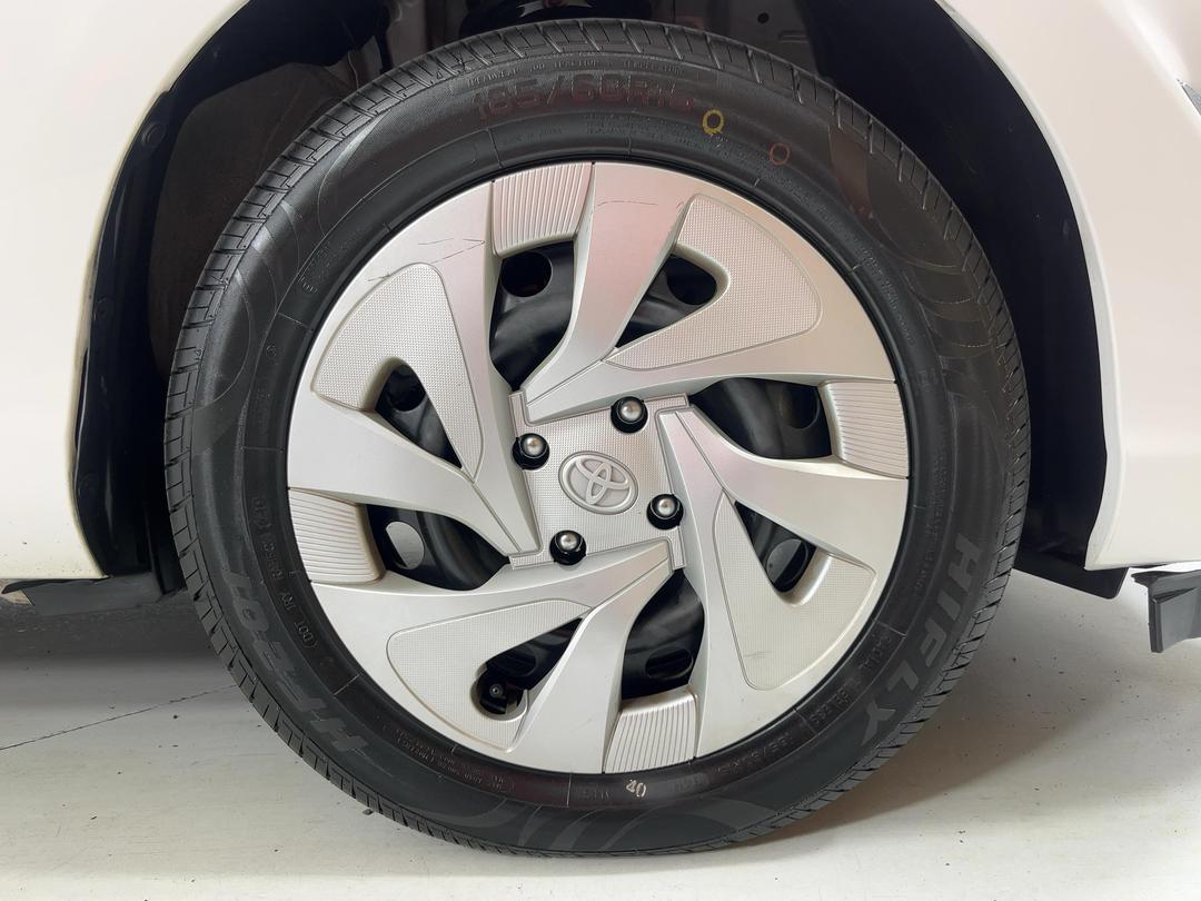 Photo '9' of Toyota Aqua