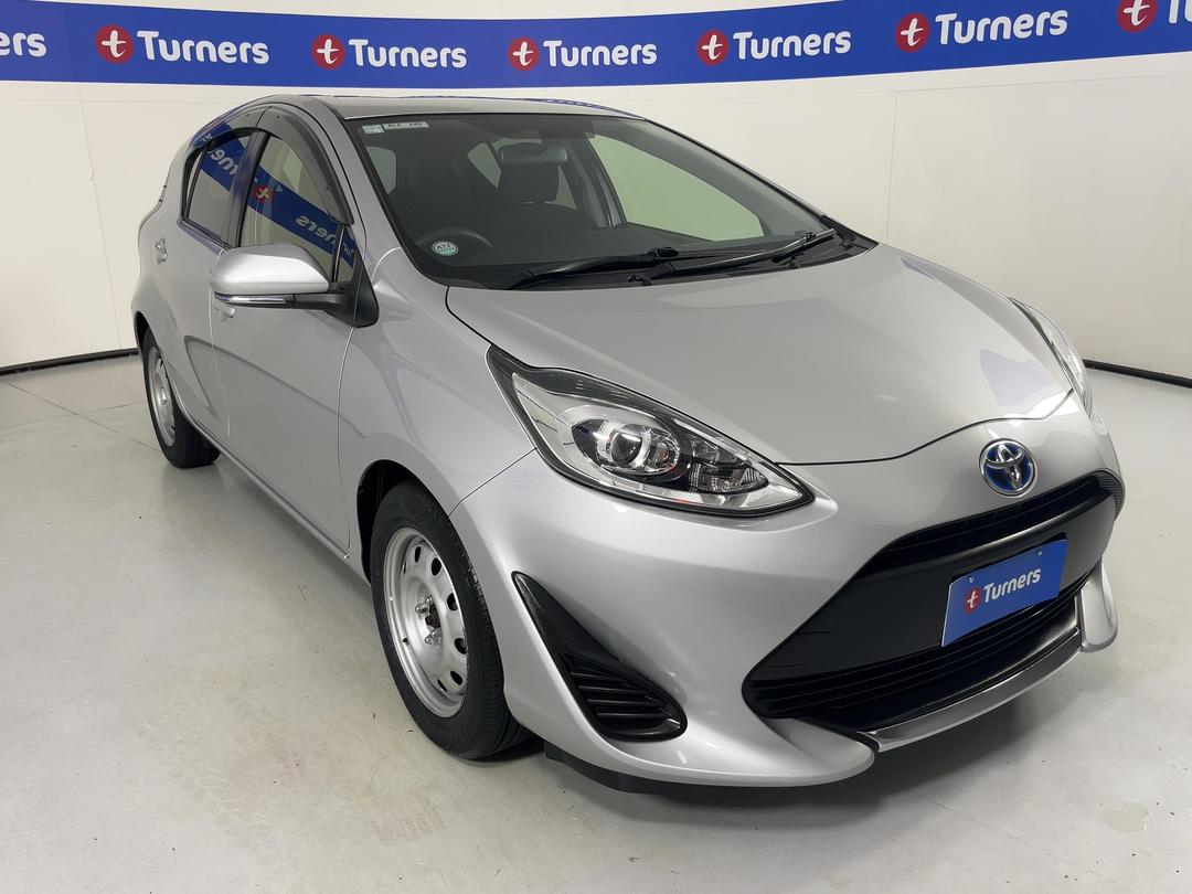 Photo '1' of Toyota Aqua