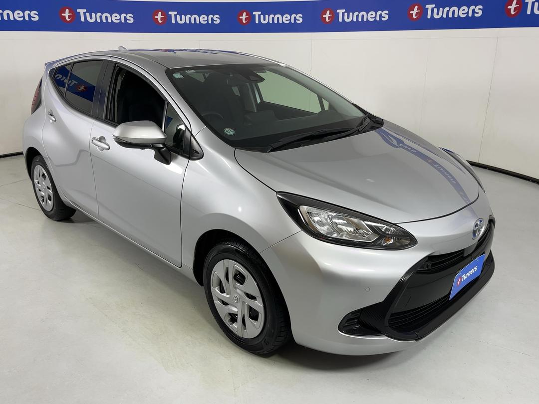 Photo '1' of Toyota Aqua