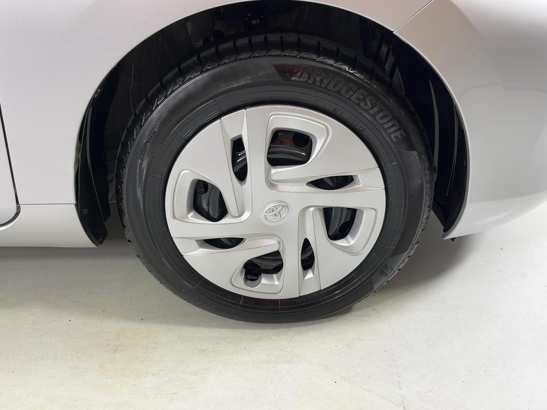 Photo '9' of Toyota Aqua