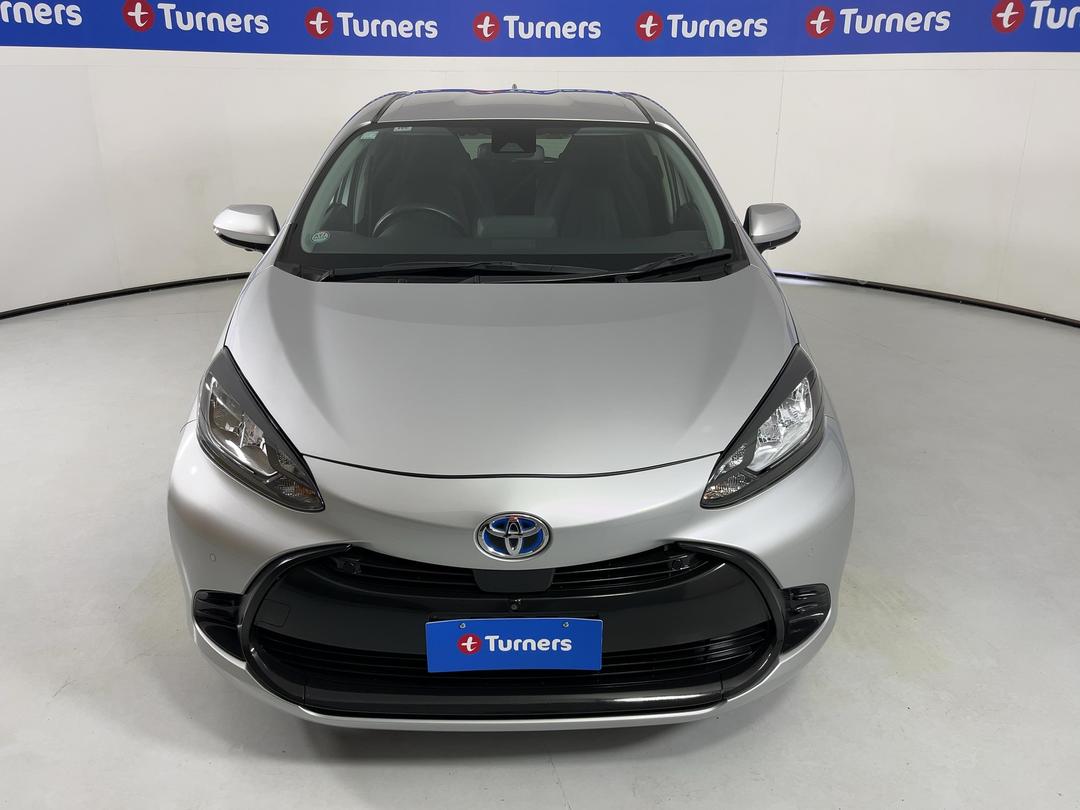 Photo '2' of Toyota Aqua