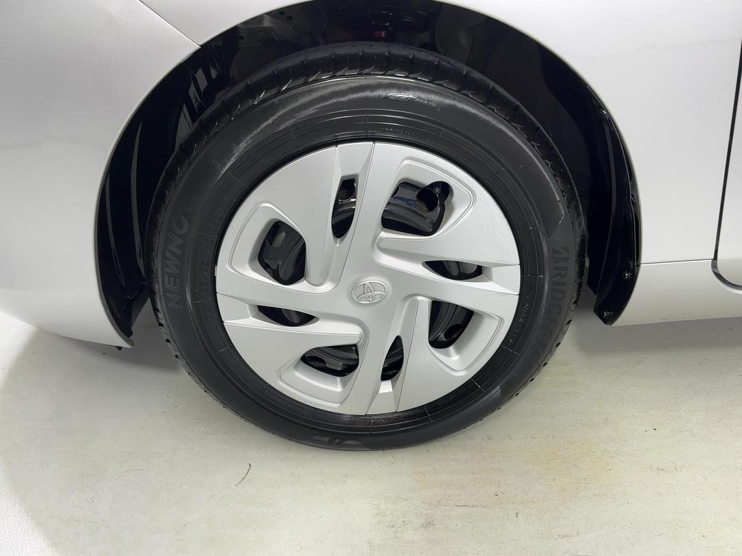 Photo '10' of Toyota Aqua