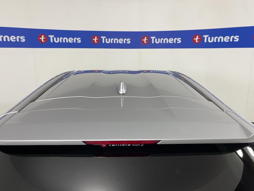 Photo '24' of Toyota Aqua