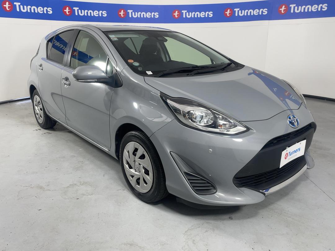 Photo '1' of Toyota Aqua