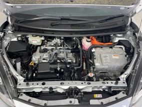 Photo '13' of Toyota Aqua