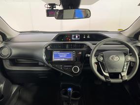 Photo '17' of Toyota Aqua