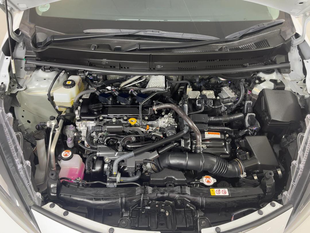 Photo '13' of Toyota Aqua