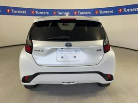 Photo '6' of Toyota Aqua