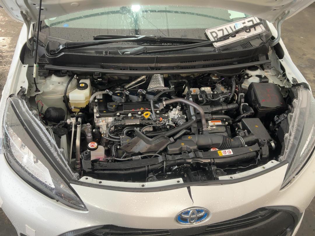 Photo '7' of Toyota Aqua Photo '7' of Toyota Aqua