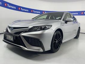 Photo '4' of Toyota Camry