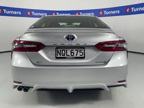 Photo '6' of Toyota Camry
