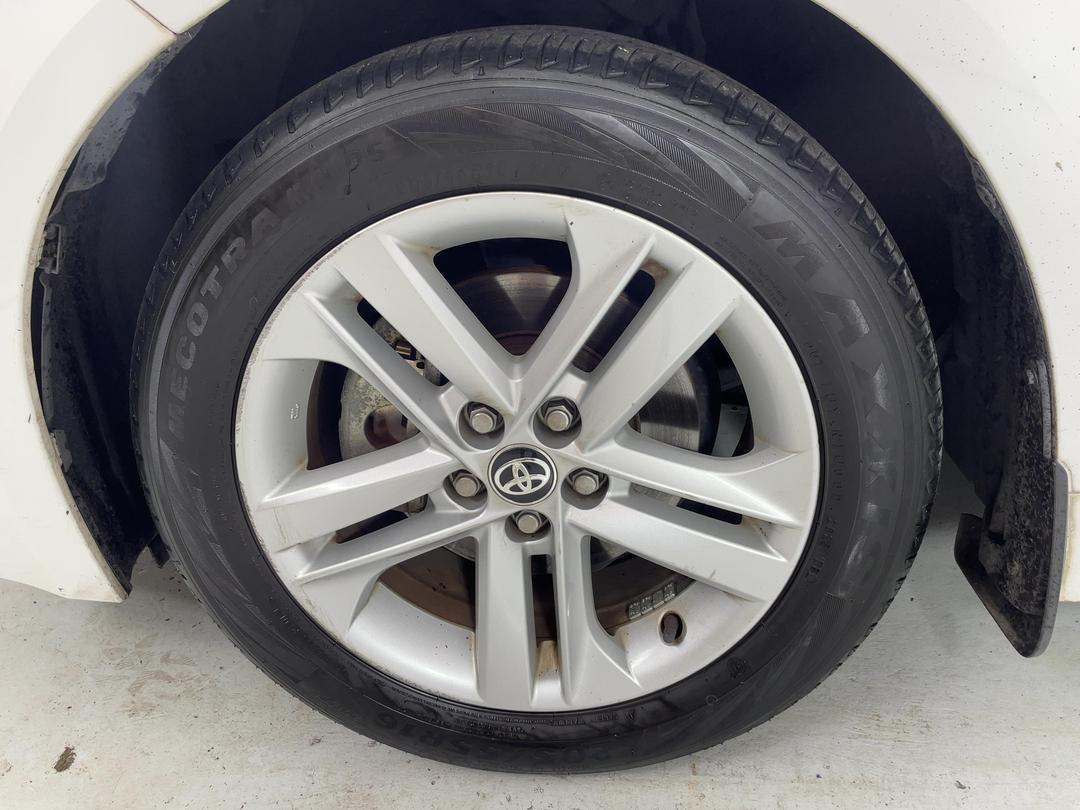 Photo '10' of Toyota Corolla