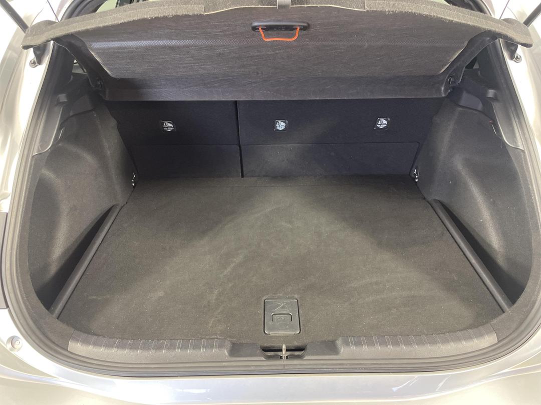 Photo '14' of Toyota Corolla