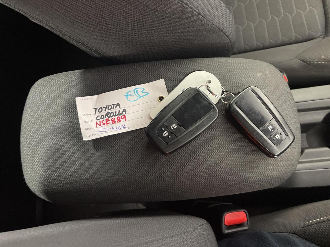 Photo '22' of Toyota Corolla