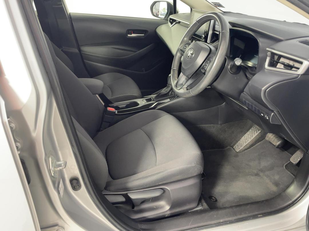Photo '16' of Toyota Corolla