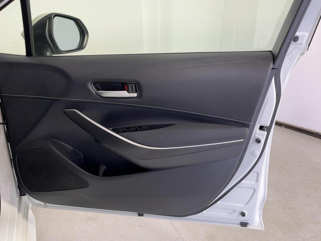 Photo '15' of Toyota Corolla