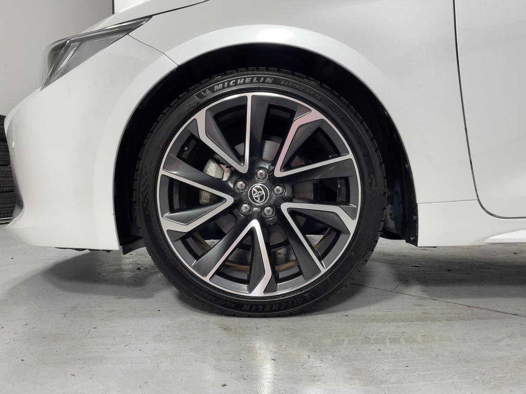 Photo '10' of Toyota Corolla