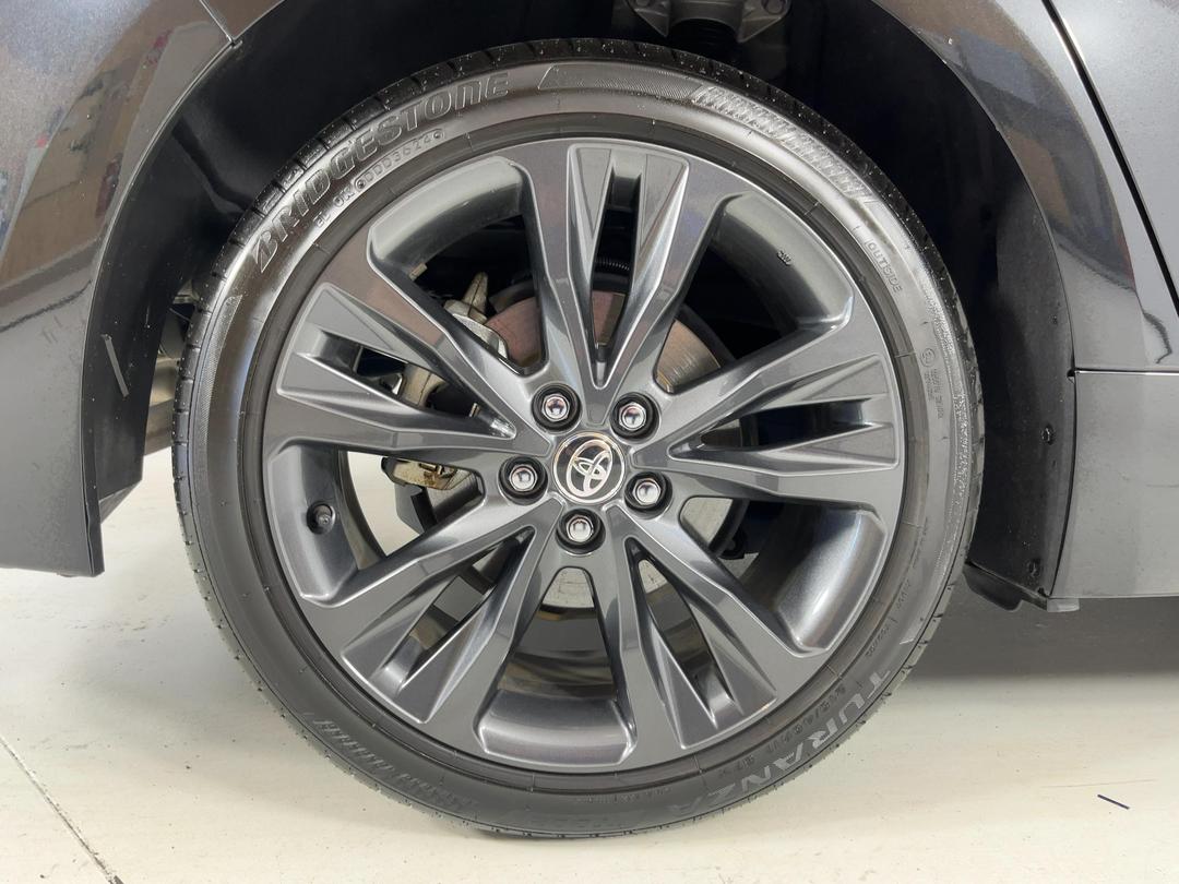 Photo '12' of Toyota Corolla