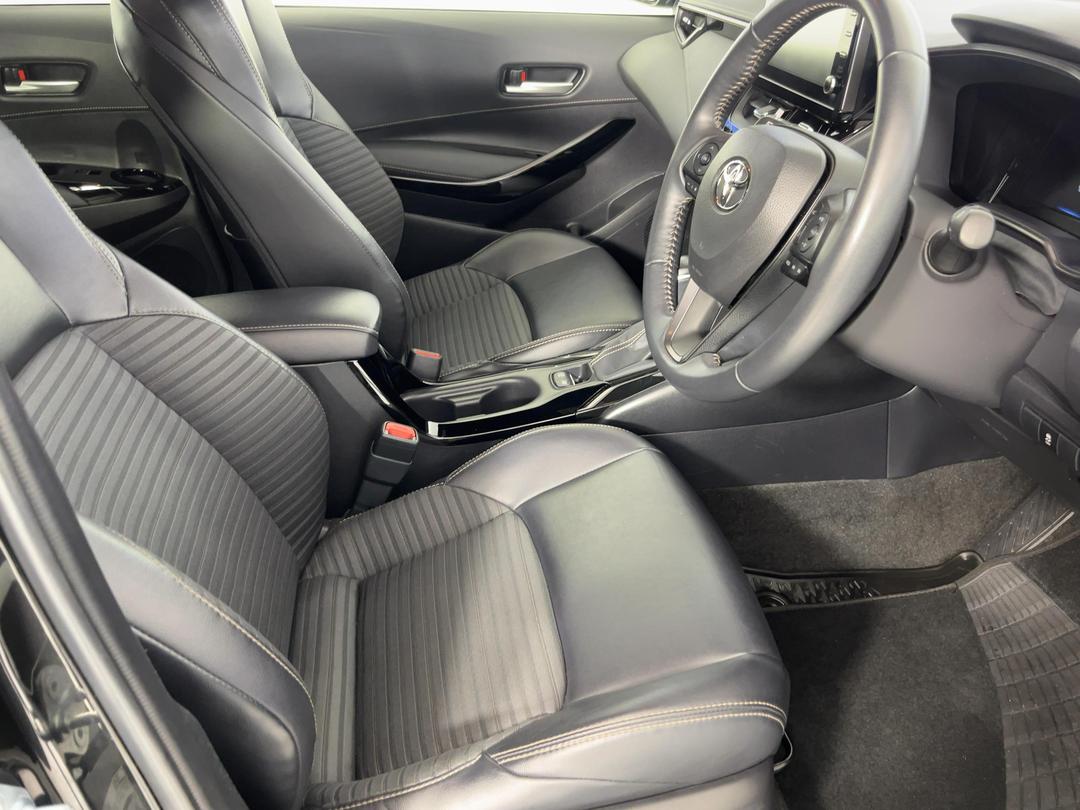 Photo '16' of Toyota Corolla