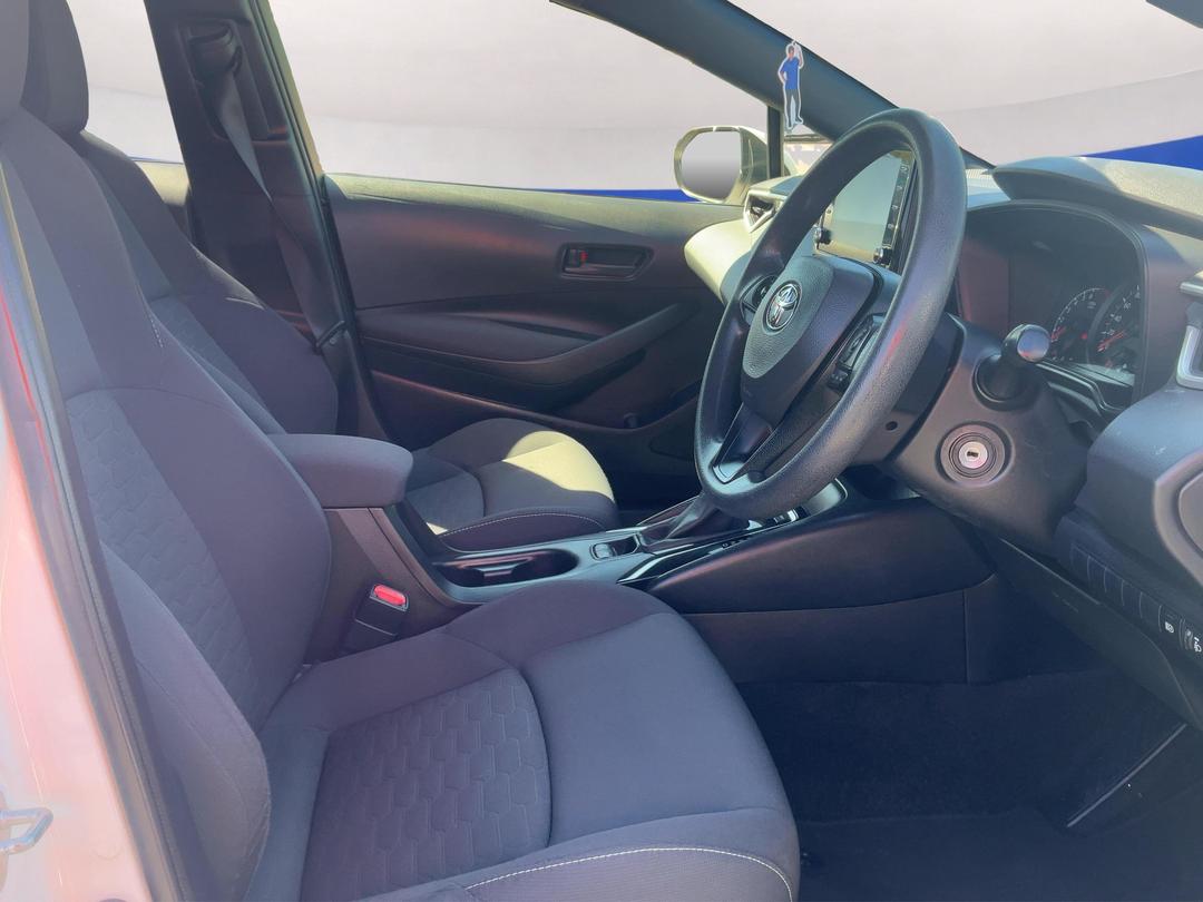 Photo '16' of Toyota Corolla