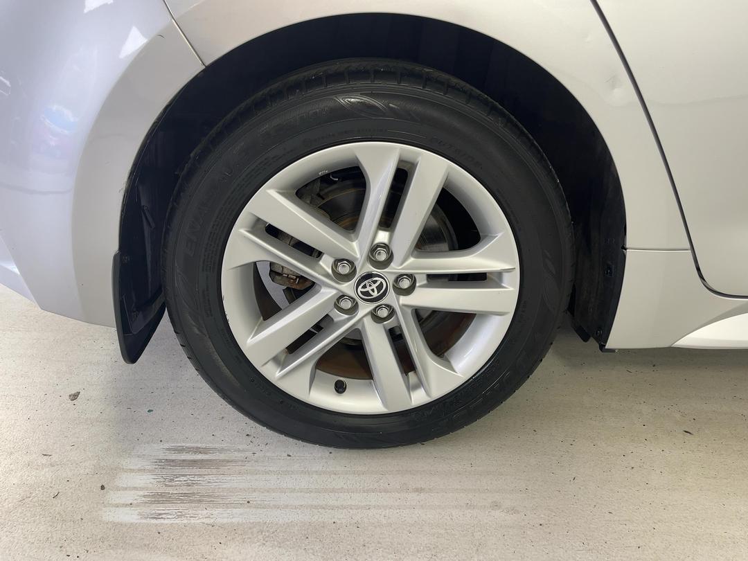 Photo '12' of Toyota Corolla