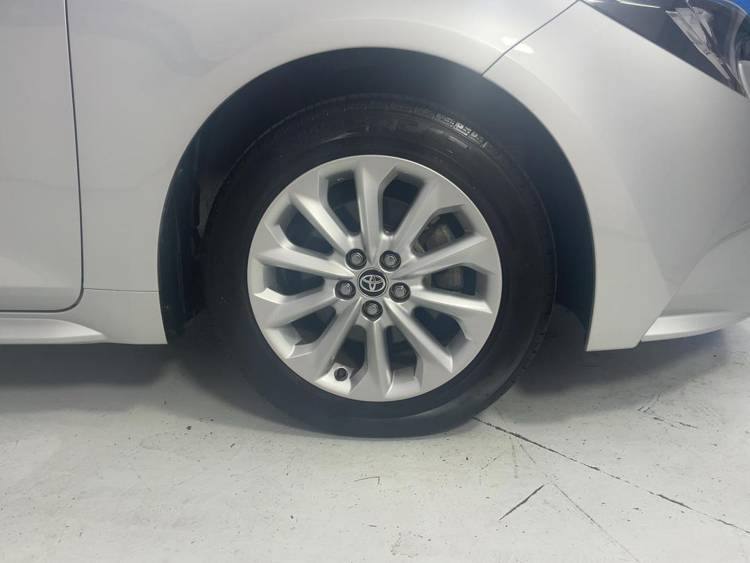 Photo '9' of Toyota Corolla