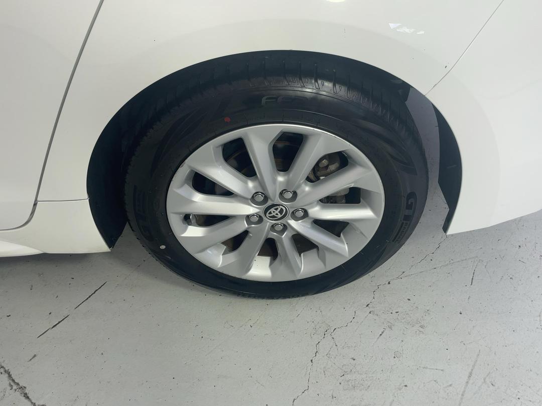 Photo '11' of Toyota Corolla