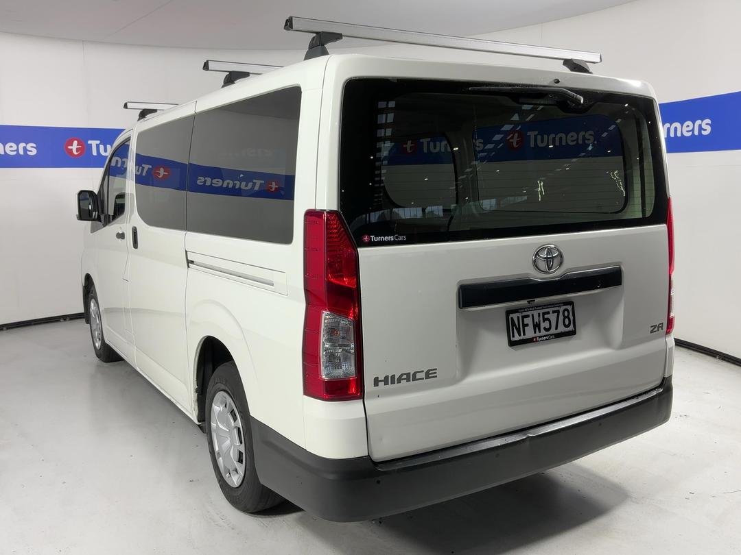 Photo '5' of Toyota Hiace