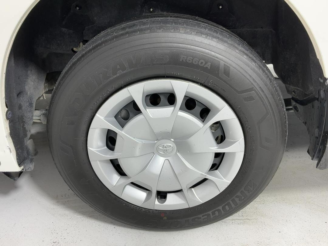 Photo '11' of Toyota Hiace