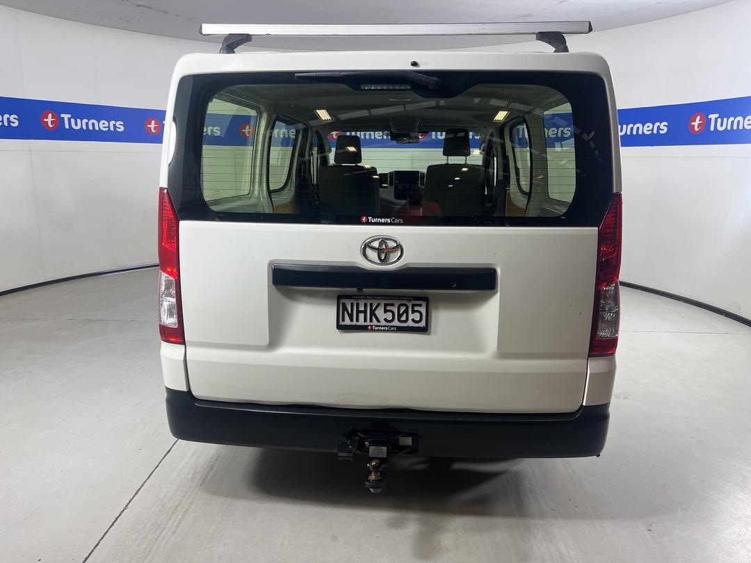 Photo '6' of Toyota Hiace