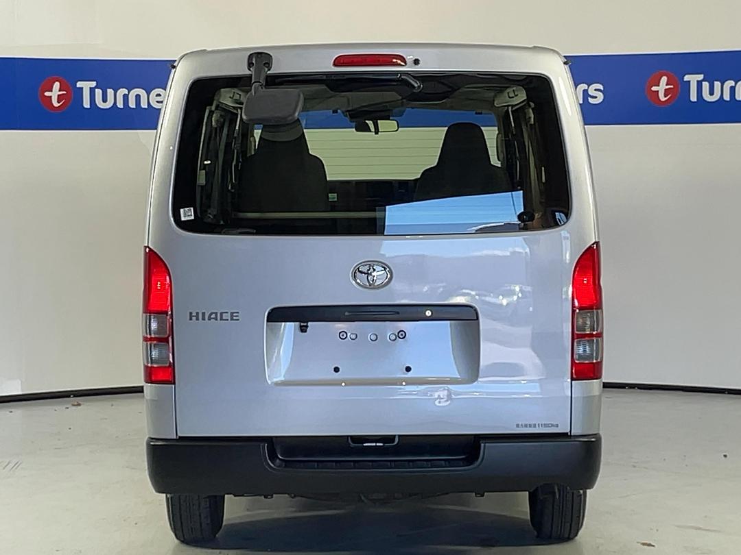 Photo '6' of Toyota Hiace