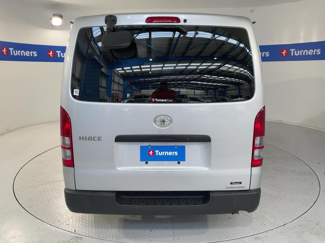 Photo '6' of Toyota Hiace