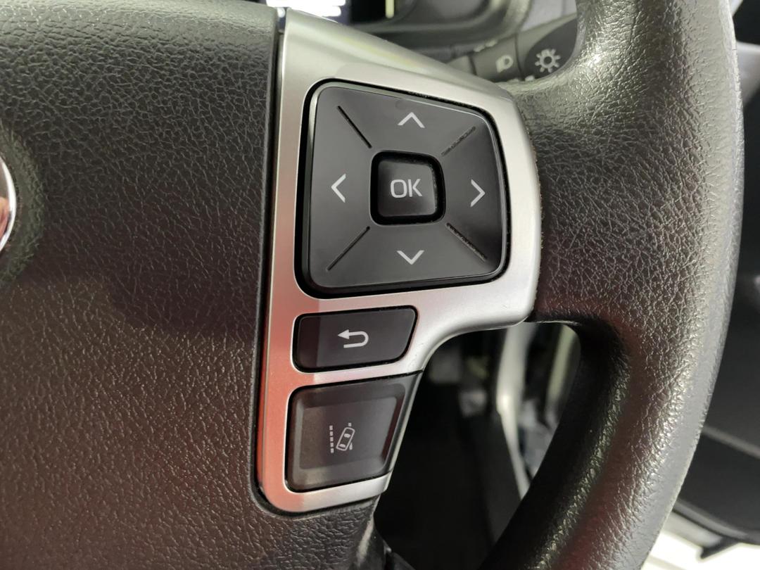 Photo '24' of Toyota Hiace