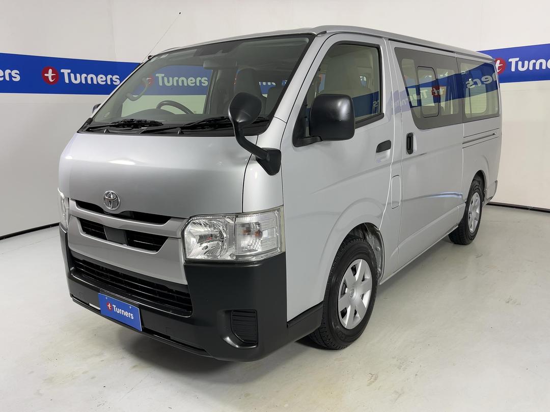 Photo '4' of Toyota Hiace