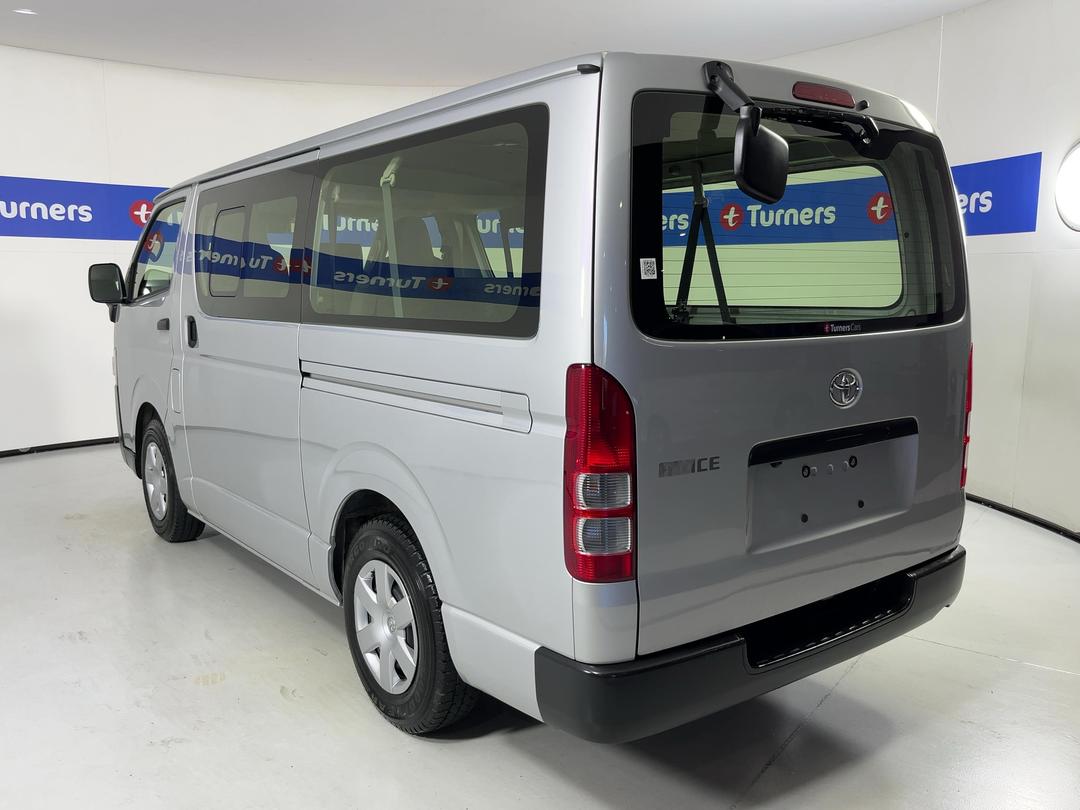 Photo '5' of Toyota Hiace