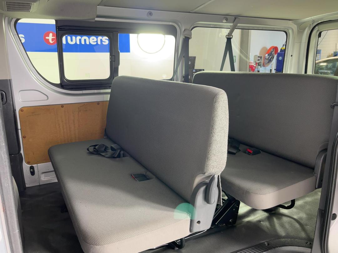 Photo '19' of Toyota Hiace